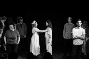 Réalité-Companie-GUILD-63 Scène de la pièce de théâtre : RÉALITÉ ?