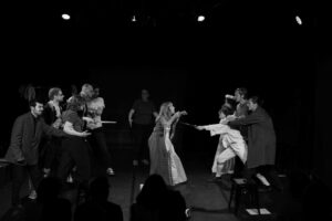 Réalité-Companie-GUILD-74 Scène de la pièce de théâtre : RÉALITÉ ?