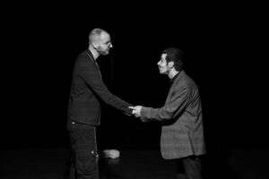 Réalité-Companie-GUILD-86 Scène de la pièce de théâtre : RÉALITÉ ?